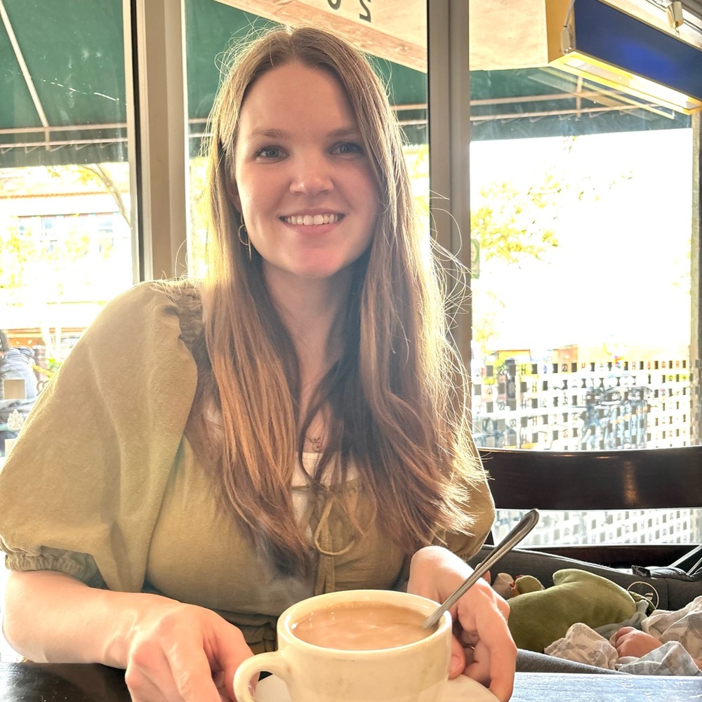 Meet your Posher, Amelia